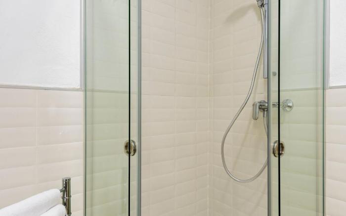 Bright & large 4Bd. apartment with views to the Alcazaba. Zegrí