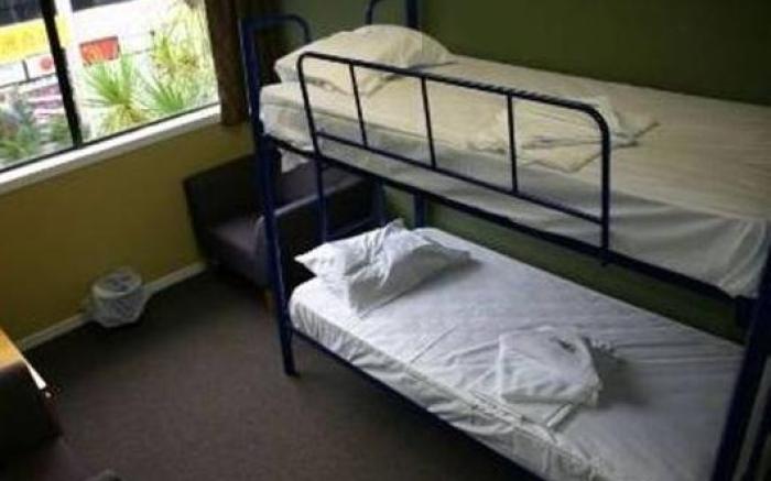 Silverfern Backpackers