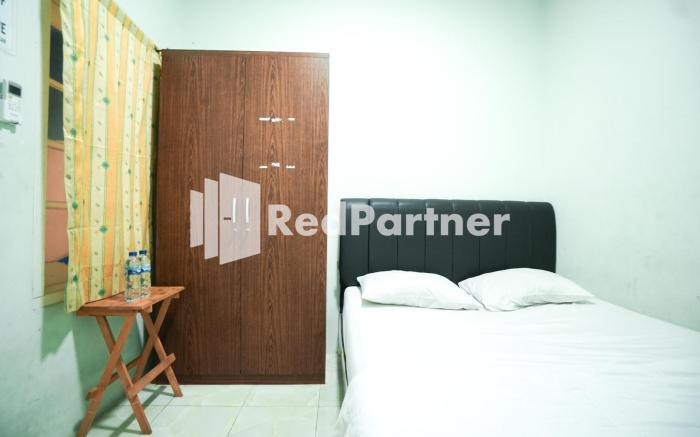 Mahkota Sivali near Soekarno Hatta Airport Mitra RedDoorz