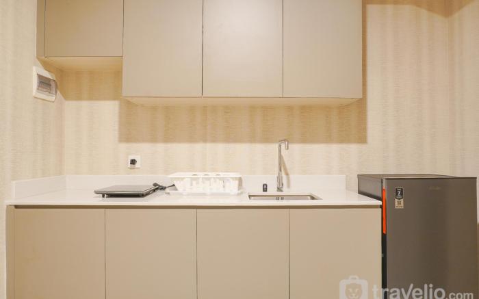Modern Look 1BR Gold Coast Apartment By Travelio