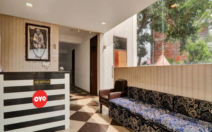 Hotel O SMS