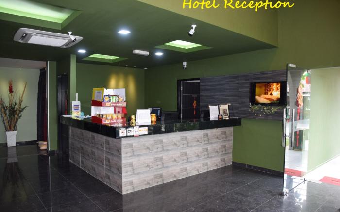 i Garden Hotel