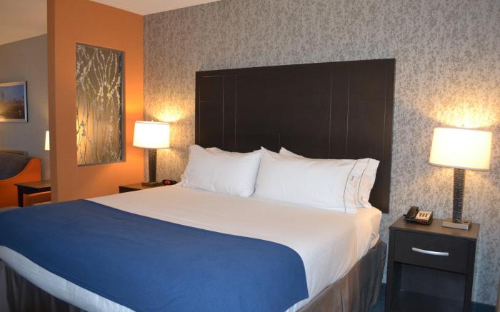 Holiday Inn Express Hotel & Suites Knoxville By IHG