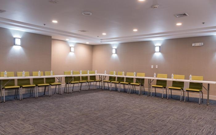 Holiday Inn Express Hartford – Newington By IHG