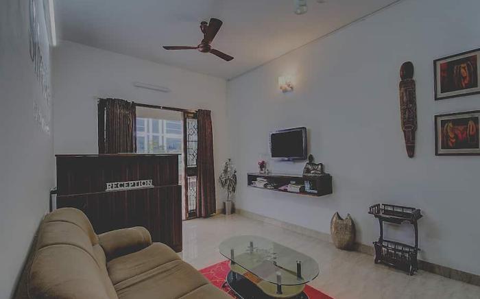 Hotel O Kaligambal illam