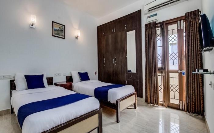 Hotel O Kaligambal illam