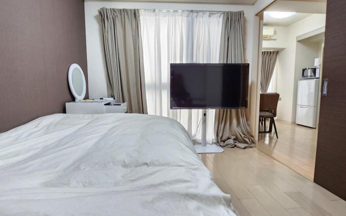 CoconeHouseTengachaya Namba Dotonbori 2 Subway Stops Private Room Free Wi-Fi C