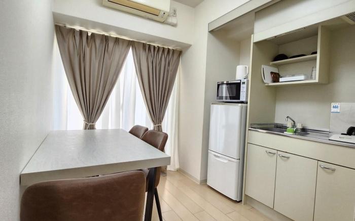 CoconeHouseTengachaya Namba Dotonbori 2 Subway Stops Private Room Free Wi-Fi C