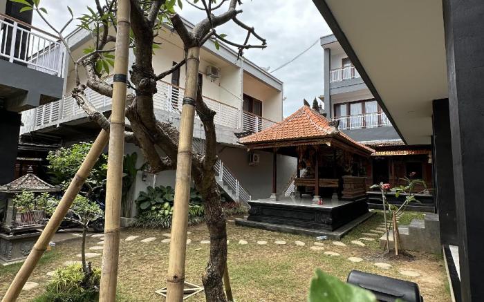 Dukuh Segara Guest House