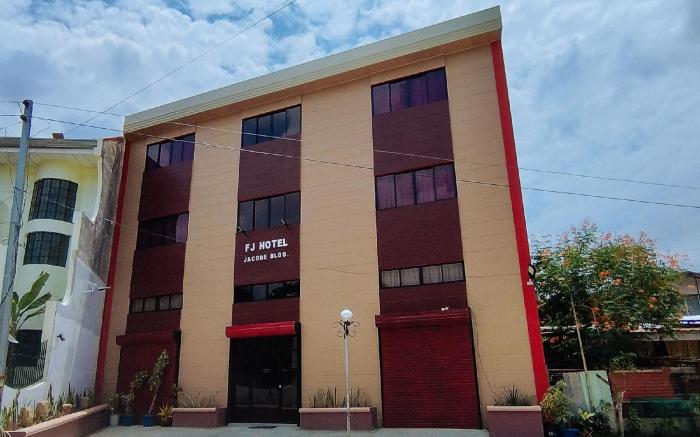 RedDoorz @ FJ Hotel Tubungan Iloilo