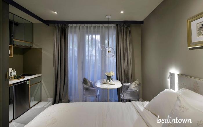 BED IN TOWN SAIGON