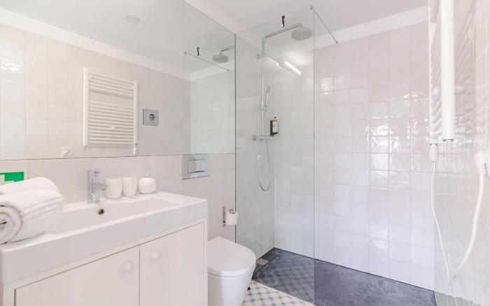 Tower 6T in Oporto with 1 bathrooms