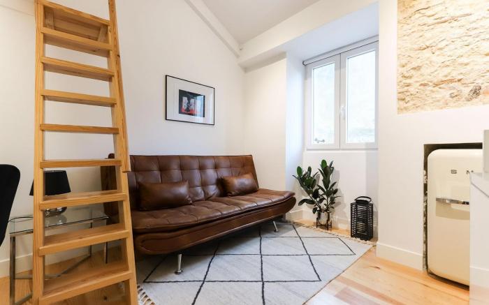 CHARMING SANTOS by HOMING