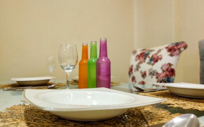 Charming, newly furnished 3BR apt in Main in Cairo