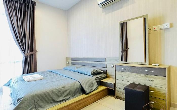 Senai Garden Apartment near Senai Airport&JPO-2R2B