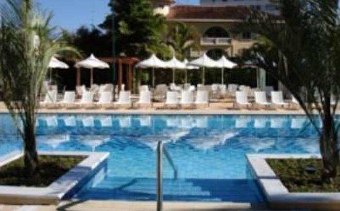 Radio Hotel Resort & Convention