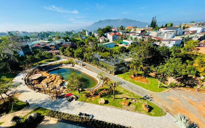 SUNFLOWER HOTEL & RESORT