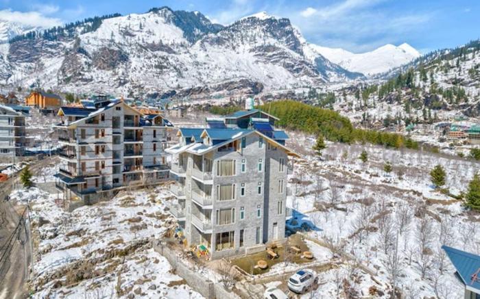 La Aero Resort - Manali