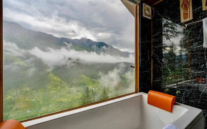 Kaivalya Luxury Retreat(Suite room)