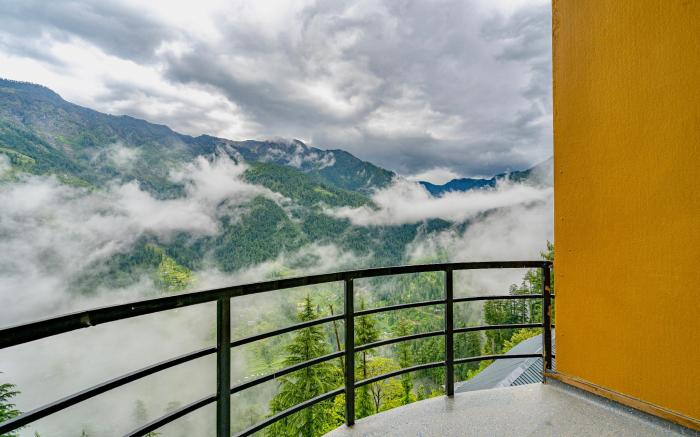 Kaivalya Luxury Retreat(Suite room)