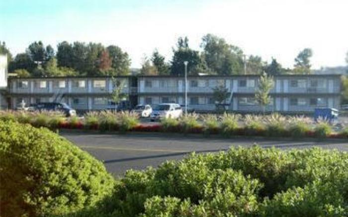 Comox Valley Inn & Suites