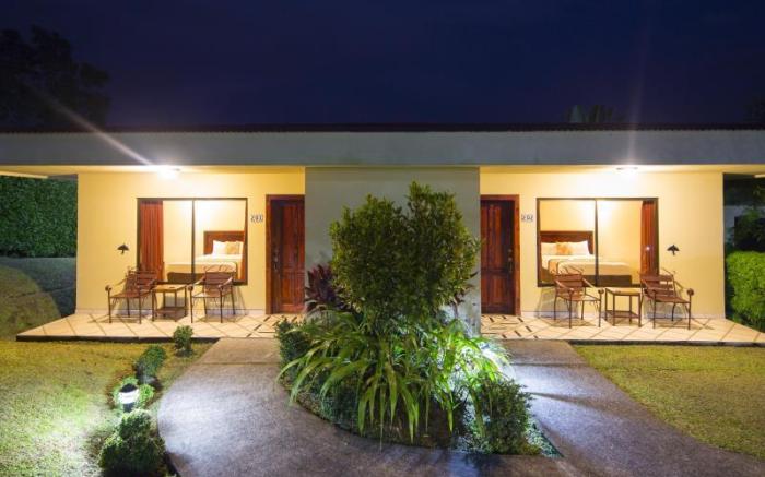 Hotel Arenal Volcano Inn