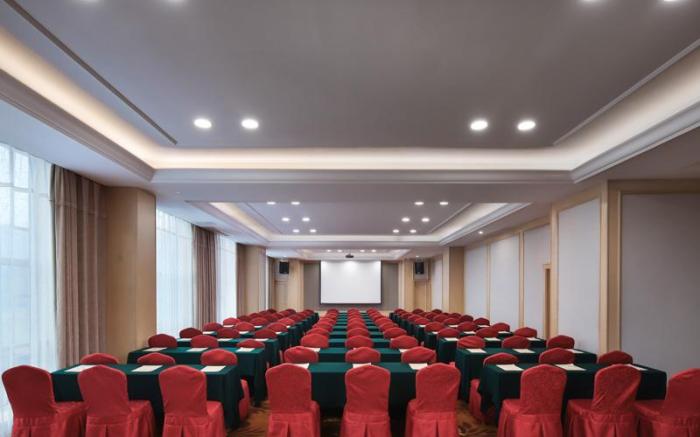 Vienna International Hotel Nanchang Qingshan Lake Wanda Plaza