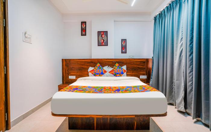 FabHotel Crystal Inn - Nr. Suvarndeep Chowk