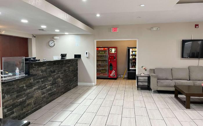 Studio 6  Suites North Richland Hills, TX