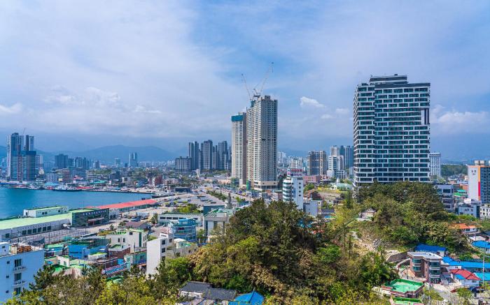 Sokcho I Park Suite Hotel and Residence