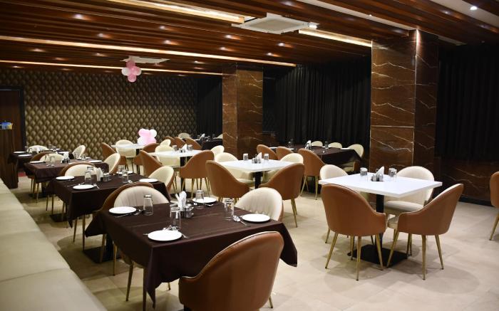 Hotel Vibharaj Palace