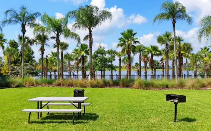 Spacious Condo Near Convention Ctr & I-Drive, Pool