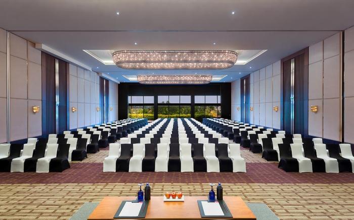 Crowne Plaza Kochi By IHG