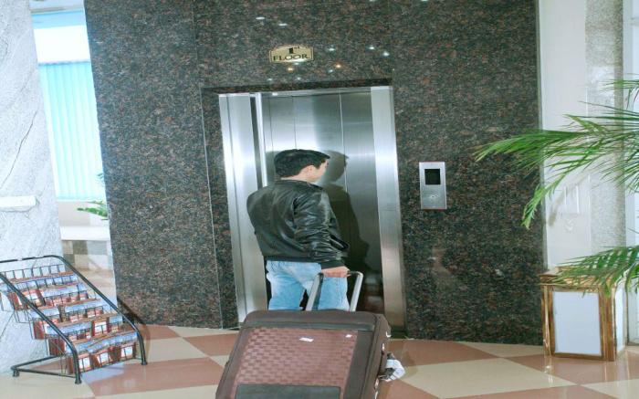 Van Giang Hotel