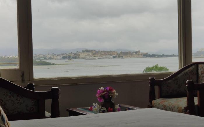 Pichola lake retreat