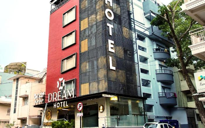 Dream Hotel
