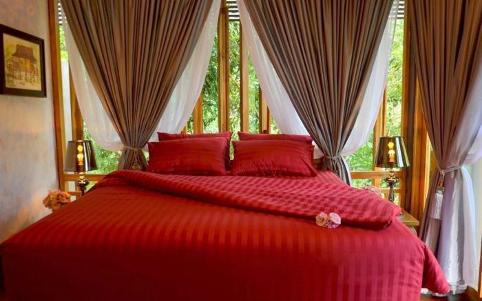 32 Coffee Hill & Resort