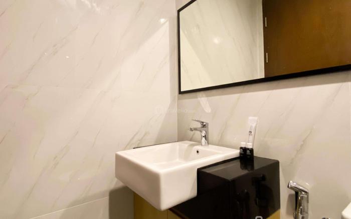 Modern Design Studio Ciputra World 2 By Travelio