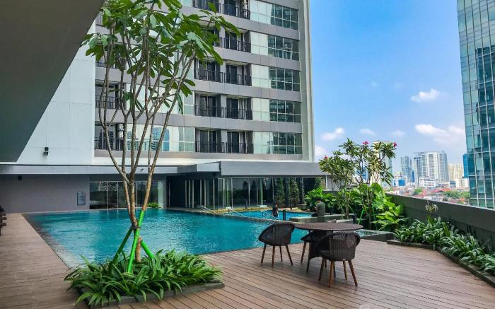 Modern Design Studio Ciputra World 2 By Travelio