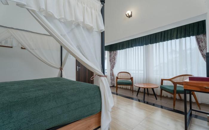 Summit Bougainvillea Tea Resort