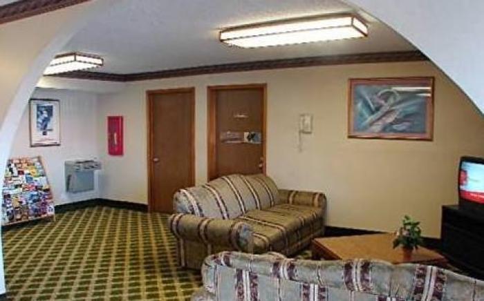 Hallmark Inn and Suites
