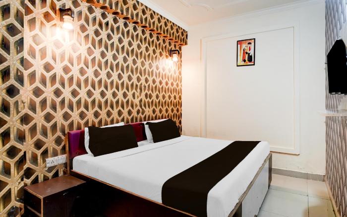 Hotel O Max Homestay