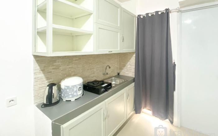 Full Furnished Homey 2BR Bassura City By Travelio