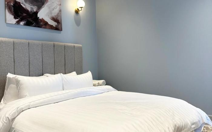 Kease Hittin B-12 Latest Development Balcony GX58