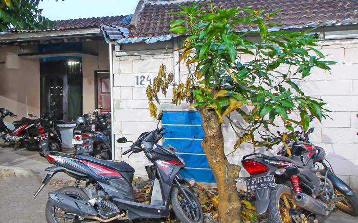 SPOT ON 92610 Barokah Kostel Syariah