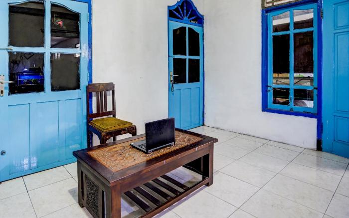SPOT ON 92595 Umi Homestay Syariah