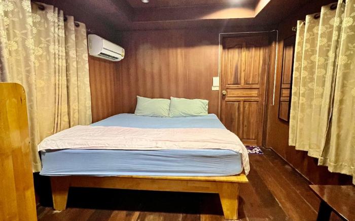 At tree resort - แอททรี รีสอร์ต บ้านกรูด
