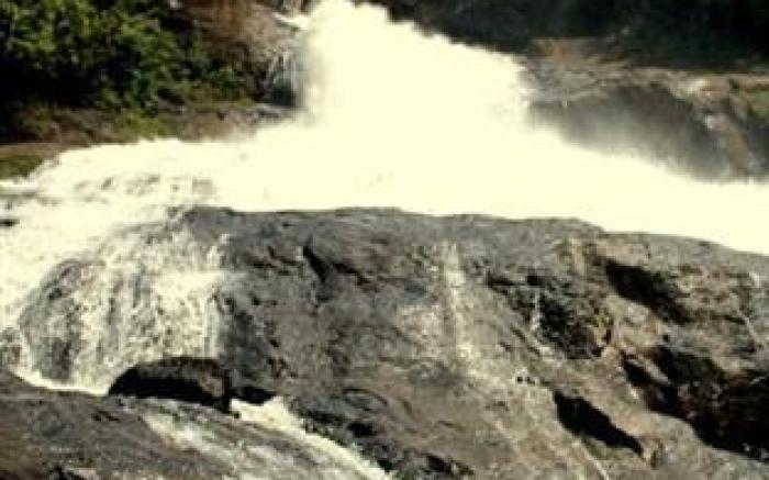 Bopath Falls Rock Chalets