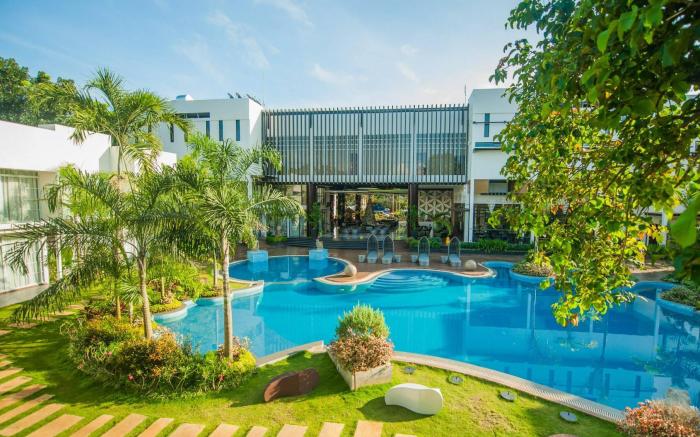 Aziza Paradise Hotel