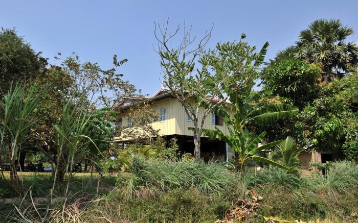 Champa Lodge
